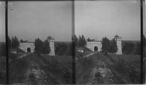 Left Lock, Side View, Petersborough, Ontario