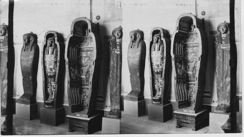 Coffin of Ankhfenk honsun, Scribe of the temple Ammon, Gizeh museum, Cairo, Egypt