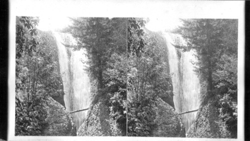 Bridal Veil Falls. Columbia River. Oregon