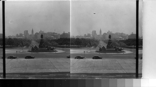 Looking So. East over Benjamin Franklin Parkway. Philadelphia, Pa