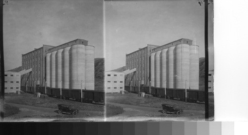 Hedley Shaw Milling Co. Canada. Grain elevators. Medicine Hat, Alta