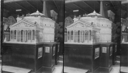 Model of The Pantheon, Metropolitan Museum of Art. New York City, N.Y