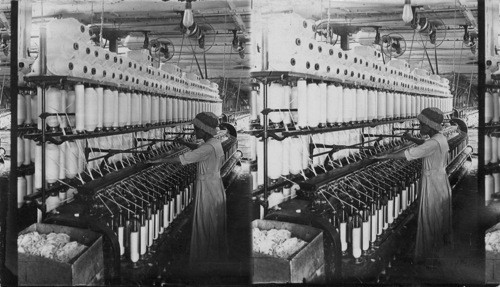 Speeders, showing 384 spindles, this is the last process in grading. Dallas Cotton Mills, Dallas, Texas