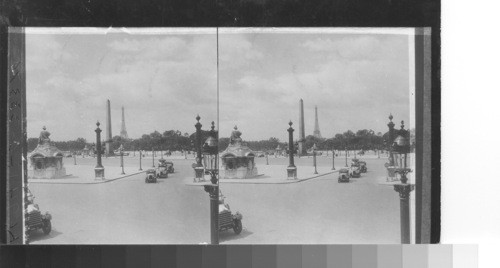 Across the Place de la Concord, Paris, France, near American Embassy, scene of French anti-government riots, Feb. 6, 1934