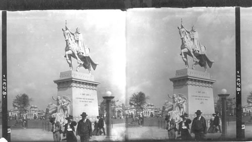 Allegorical group "The Apotheosis of St. Louis" and Equestrian Statue of St. Louis. Louisiana Purchase Exposition