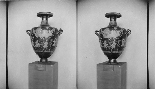 Apulian Vases, New York Metropolitan Museum of Art