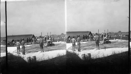 Stretching the net for the gas bag. U.S. Army Balloon Corps. Wash., D.C