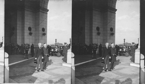 Arrival of Ramsay McDonald, British Premier at Wash., D.C. Oct. 4, 4pm, 1929