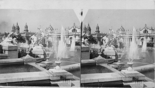 Grand Basin and fountain, Electricity and Varied Industries Buildings. La. Pur. Expo. St. Louis, Missouri