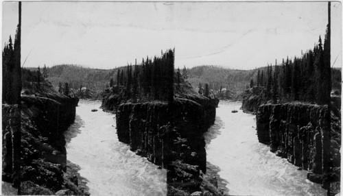 Shooting through the Grand Canyon. Alaska