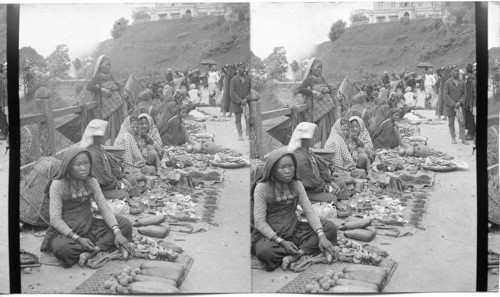 Market Scene (n.) Darjeeling. India