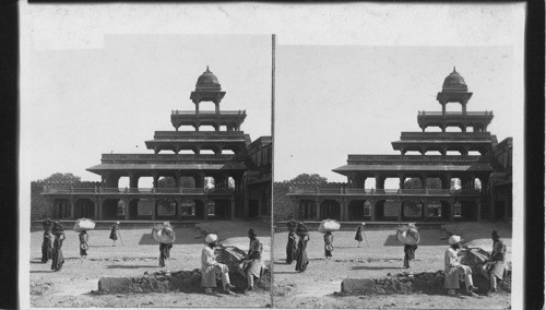 India. East to Panch Mahal, Fatehpur Sikri