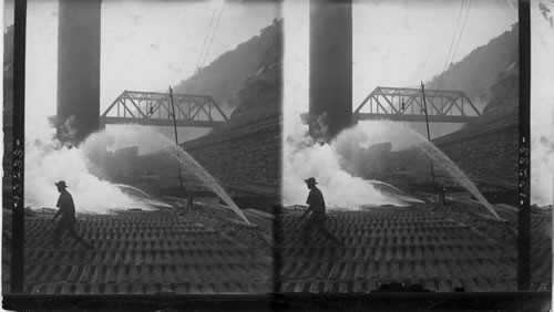 Wetting down and cooling the bed of pig iron in a blast furnace