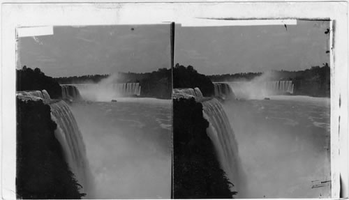 Falls front Prospect Point, Niagara, U.S.A