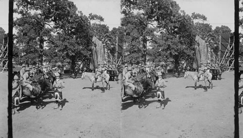 Horses and their riders, St. Louis World's Fair, Missouri