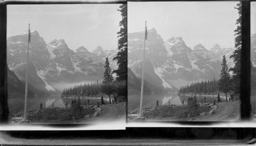 Moraine Lake. Valley of Ten Peaks