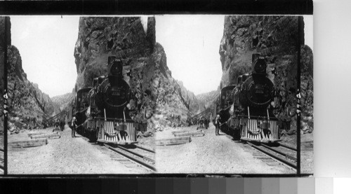 The Pilot Train which ran ahead of President Roosevelt's special in the Royal Gorge. President Roosevelt's Hunting Trip in Colorado