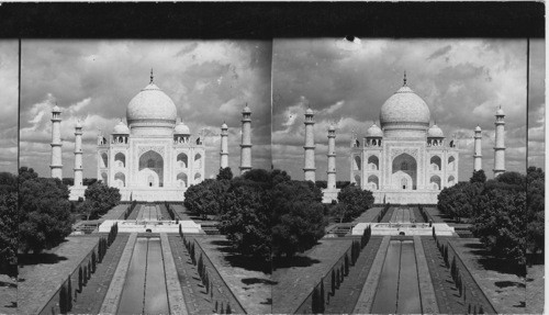 The Taj Mahal, Agra, India. - Front View