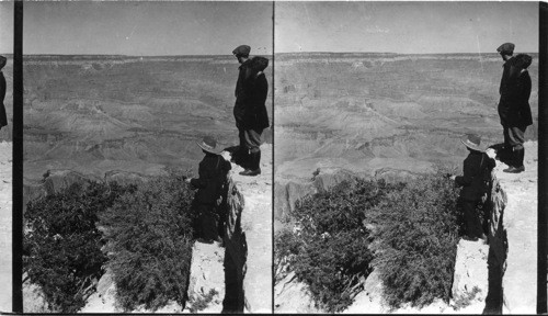 From Maricopa Point north east to Zoroaster Temple at our right, Cheops Pyramid at left, bright Angel Canyon in center