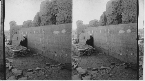 Reliefs on S. Wall entrance to Beit-el-Walli Kalabsheh, Egypt