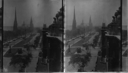 West from Library Bldg. to Grand Ave., and Court of Honor, Milwaukee, Wis