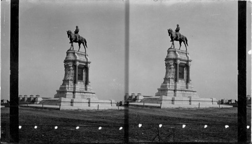 Gen. Lee's Monument. Richmond, VA