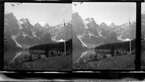 Moraine Lake. Valley of Ten Peaks