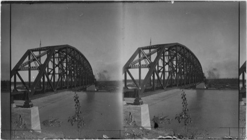 Tetana Bridge where Harding drove Gold Sprik, Presidential train in distance. Alaska