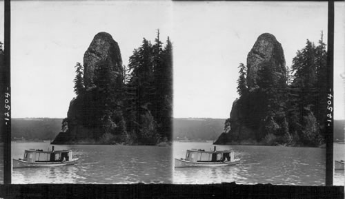 Picturesque Rooster Rock. Columbia River, Oregon