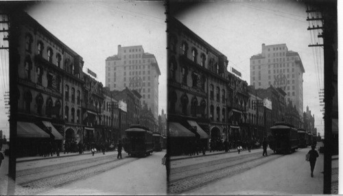 Traders Bank from Yonge Street. Toronto, Ont