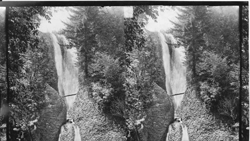 Bridal Veil Falls. Columbia River. Oregon