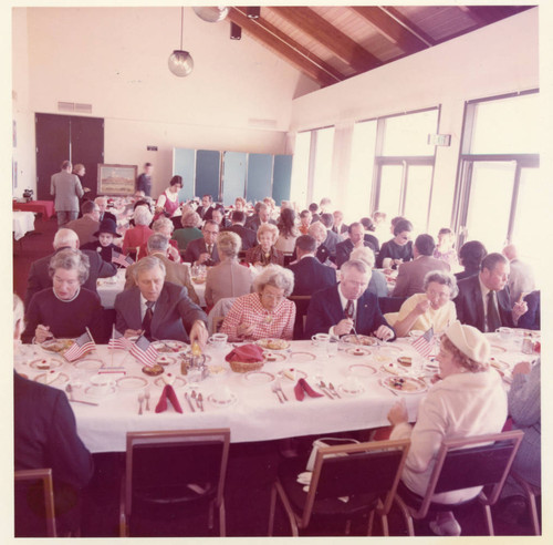 Overview of the guests--the lunch in the Fireside Room, Mrs. Seaver at the front table