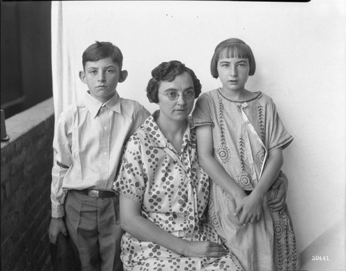 Mrs Lisenby and Children