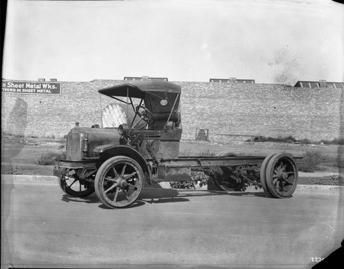 Fred Mott Incorporated delivery truck