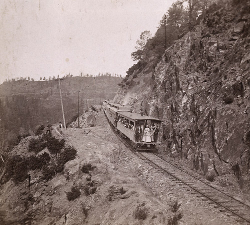 1331. C. P. R. R. Train Rounding Cape Horn