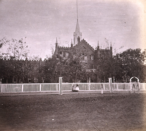 1044. State Insane Asylum, front view, Stockton, San Joaquin County