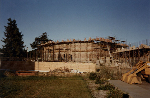 1992-3 construction of Performing Arts Center