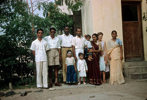 Missionary Edel Stidsen with a group of the Indian Congregation in Aden in 1959?