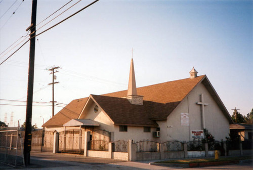 Iglesia Bautista Libre/Free Will Baptist Church , exterior