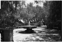 Fountain on the estate of film comedian Harold Lloyd and his wife Mildred, Beverly Hills, 1927