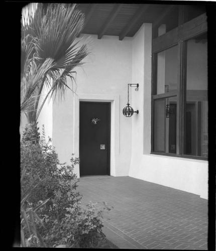 Marx, Harpo, residence [El Rancho Harpo]. Exterior detail — Calisphere