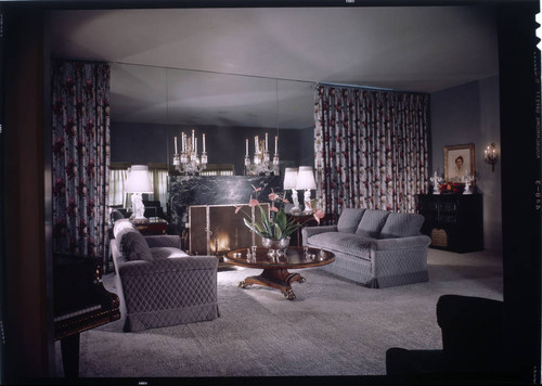 [Unidentified living rooms]