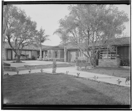 Abdun-Nur, Dr. A. E., residence. Exterior