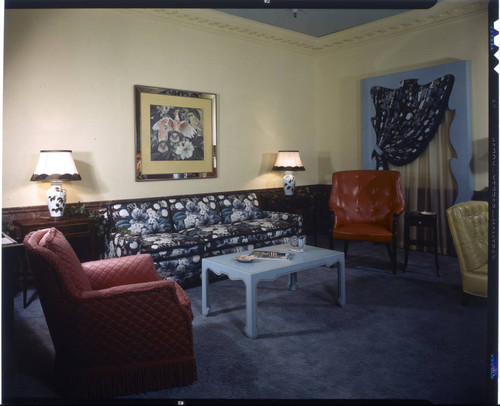 [Unidentified living rooms]