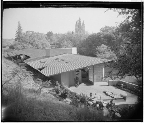 Paul, Allan M., residence. Exterior and Outdoor living space