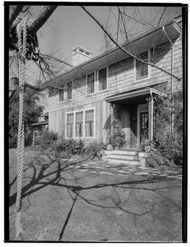 Fonda, Henry, residence. Exterior