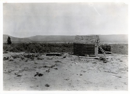 El Rosario Valley, a "corn crib"