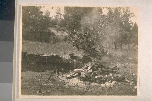 Preparation of acorn mush; Ha-cha-nah; October 1908; 12 prints