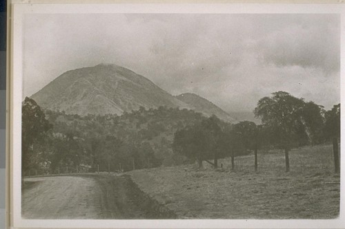 Foothill scenery east of Fresno; 1930; 6 prints