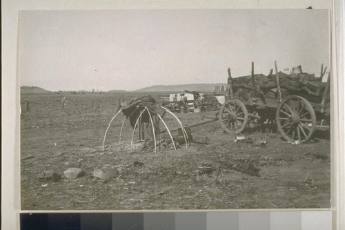 Sweathouse frames; Big Valley; 1925-26; 3 prints